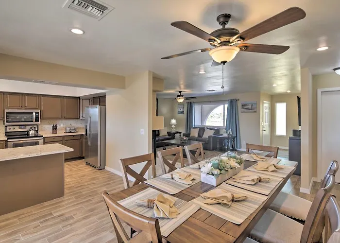 Holiday home < 3 Mi To Havasu: W/ Patio & Grill! Lake Havasu City